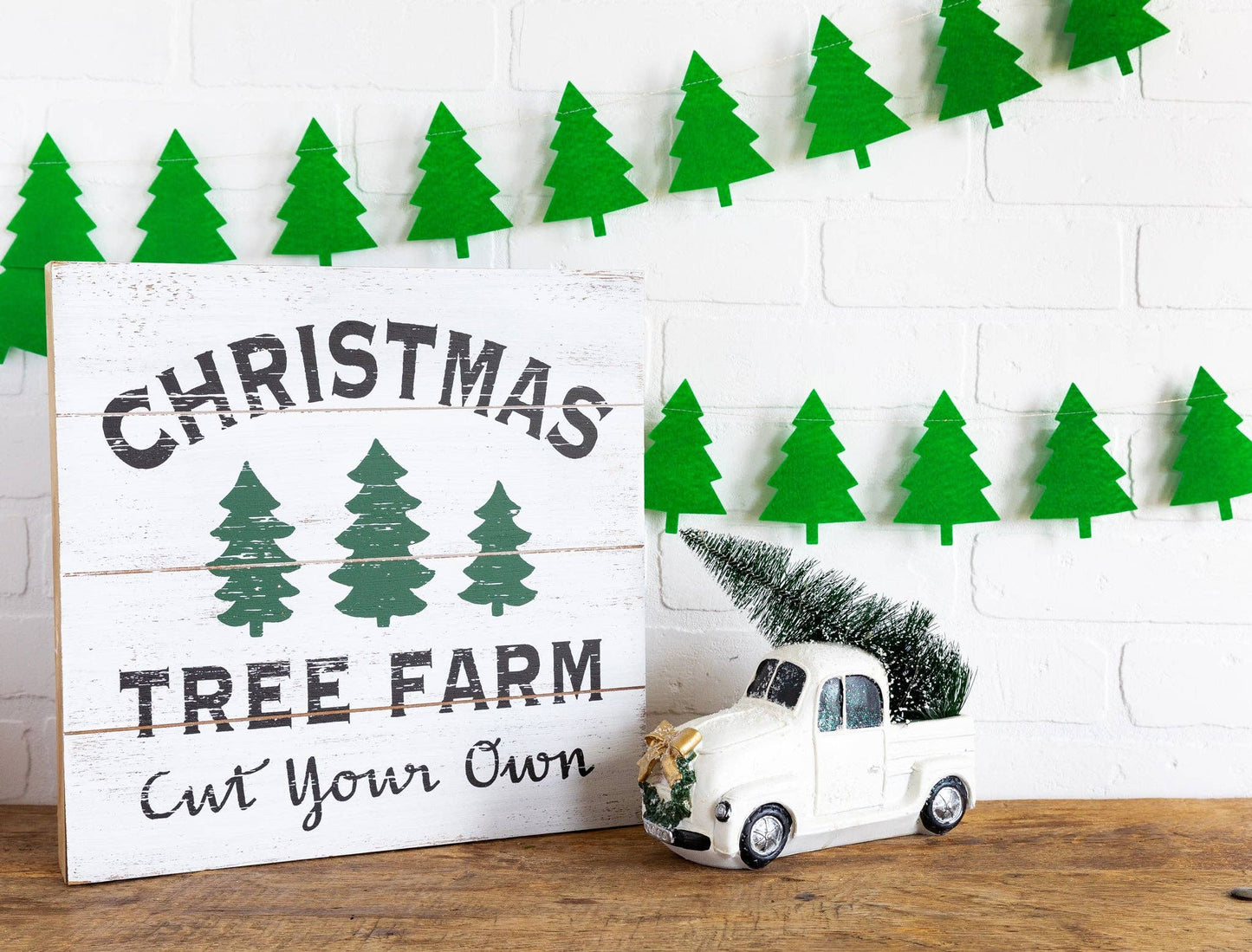 Felt Banner: Christmas Trees