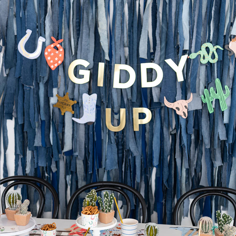 Yeehaw Thingamajigs Garland