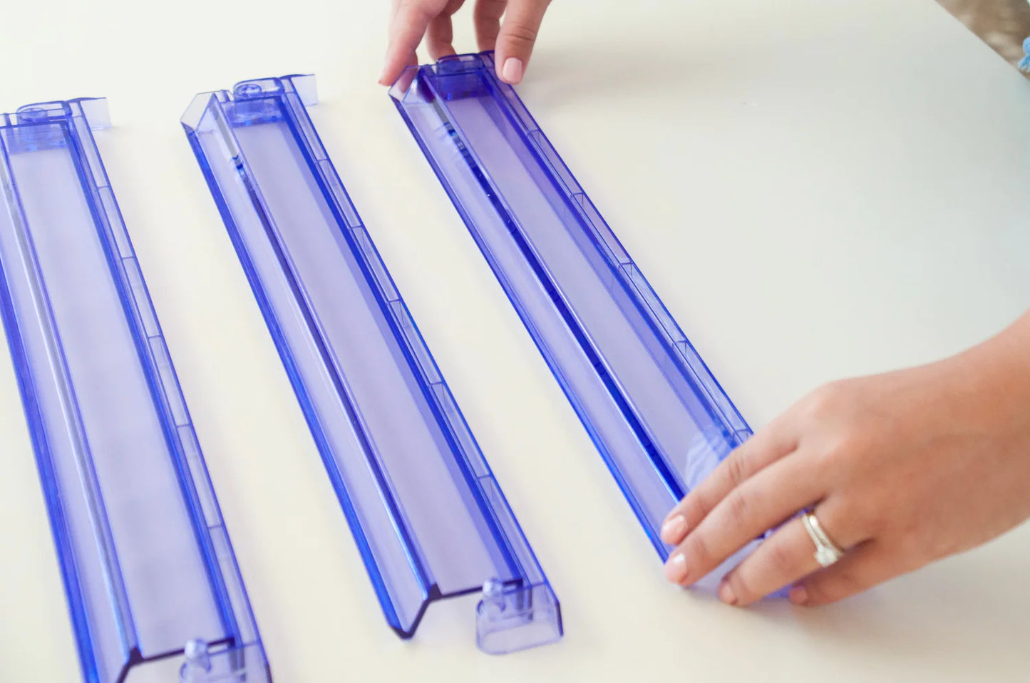 Lilac Acrylic Mahjong Rack and Pusher Set