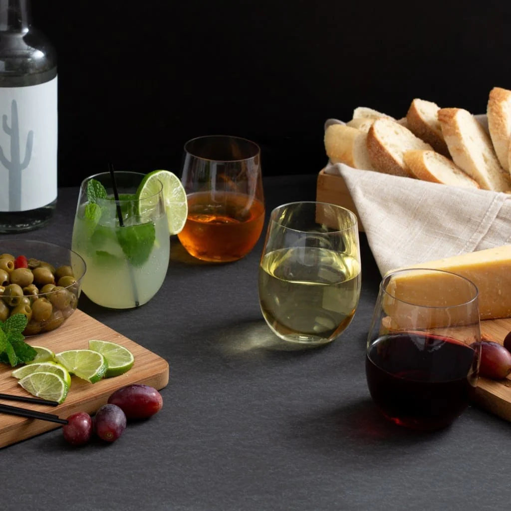 16 Oz. Plastic Wine Glasses: Clear