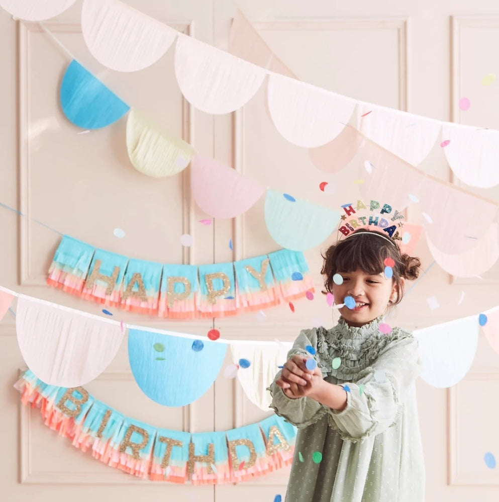 Tissue Paper Scallop Garlands: Peach