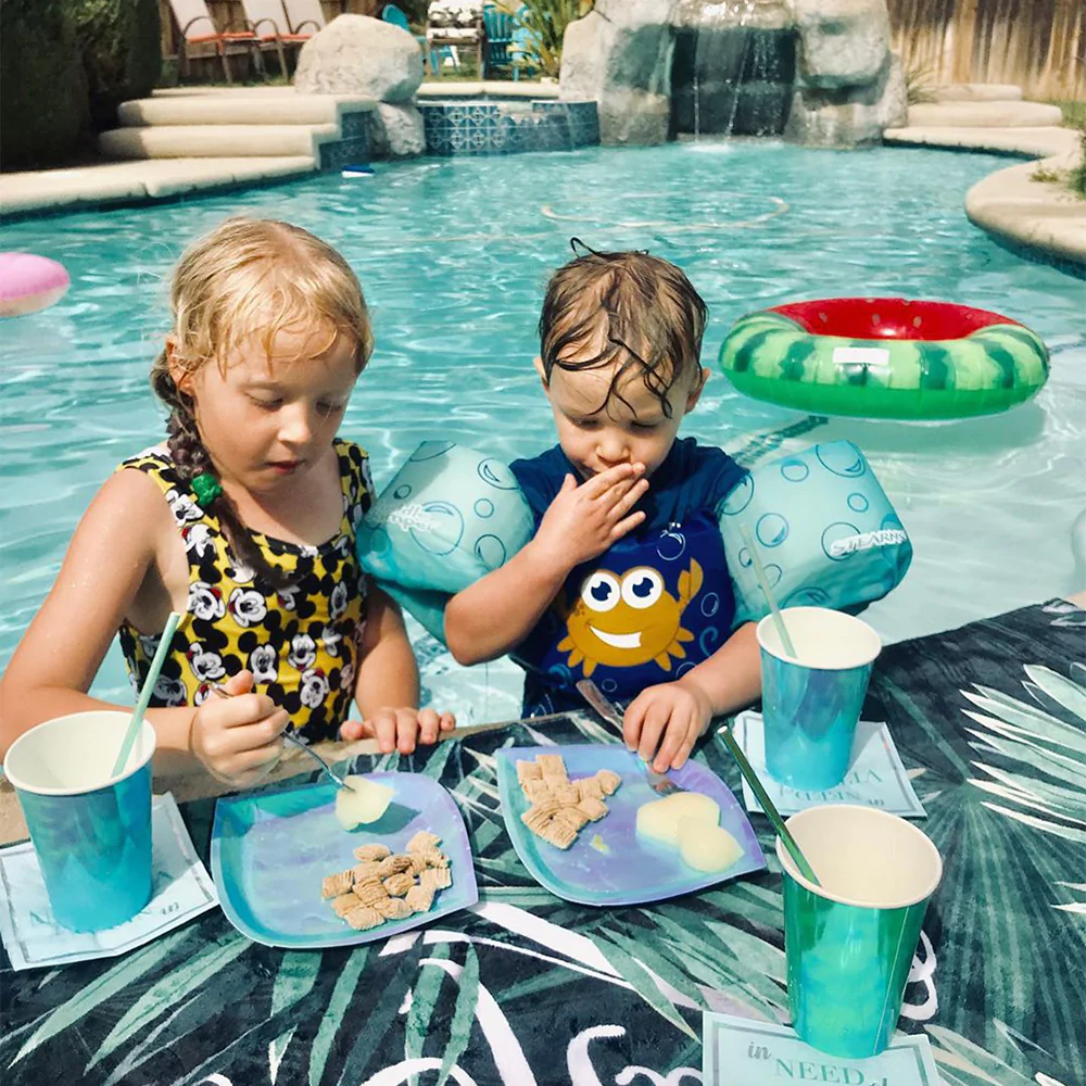 Posh Dinner Plates: Bubble Mint