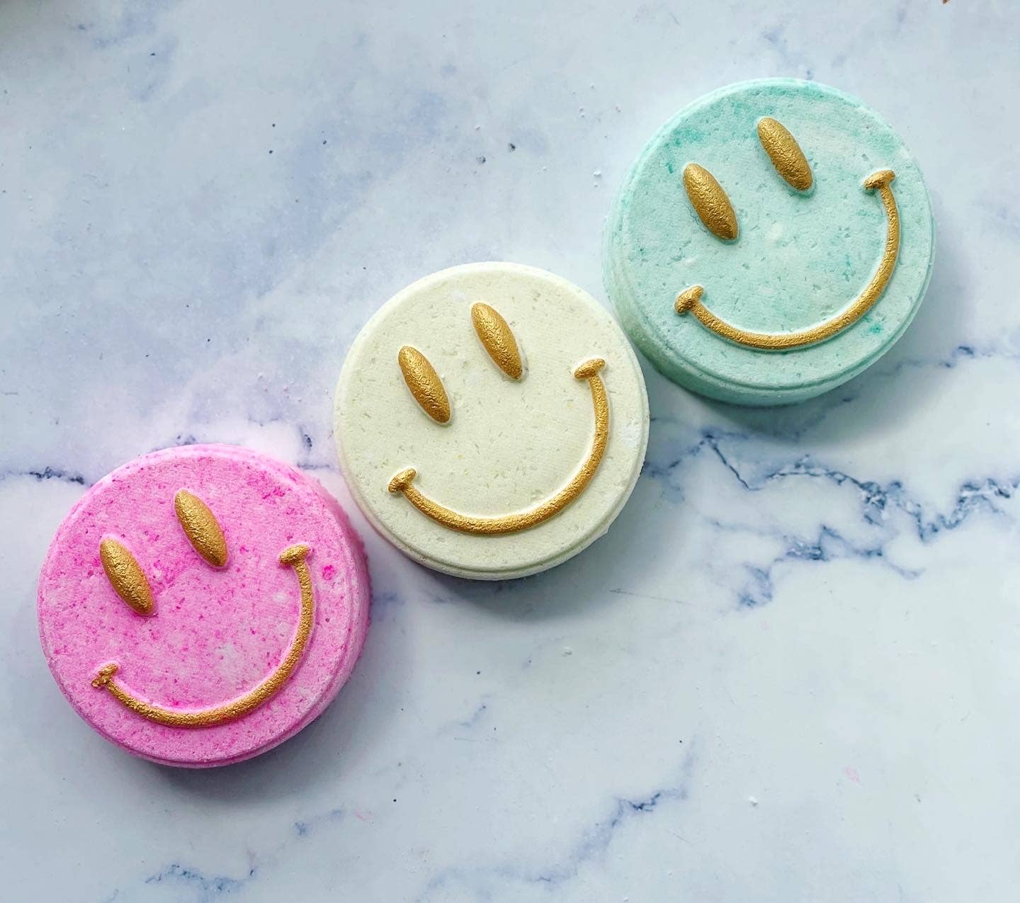 Smiley Face Bath Bomb (Multiple Color Options)