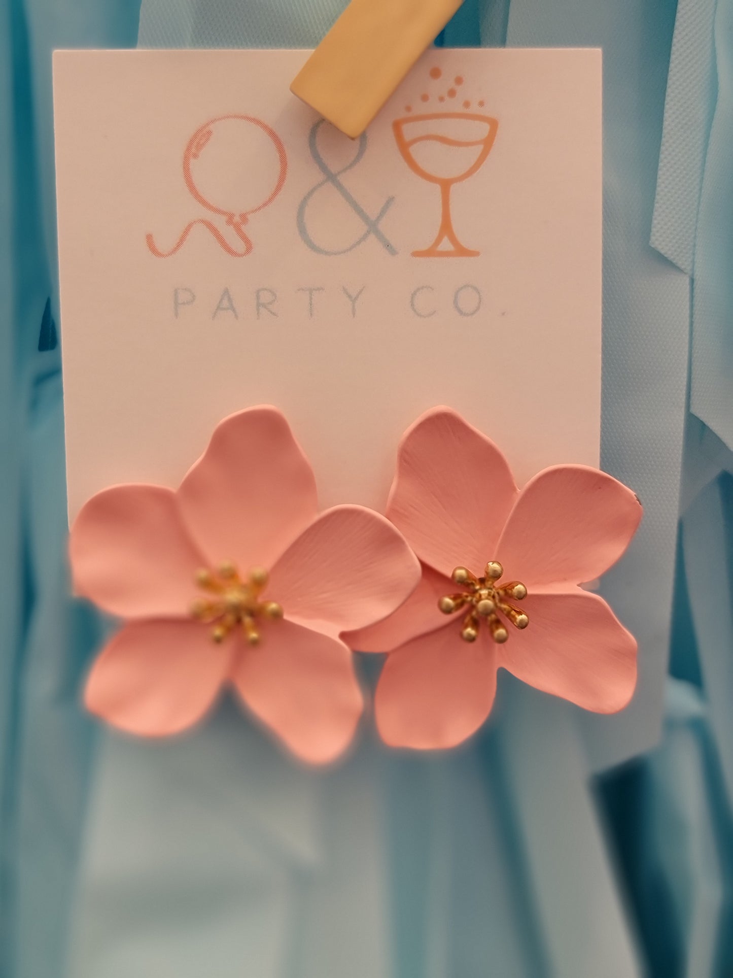 Large Colorcoat Flower Earrings: Light Pink