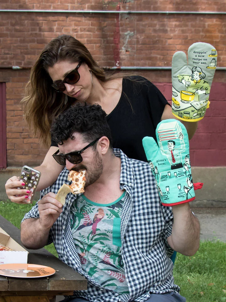 "Droppin' a New Recipe" Oven Mitt - Thumbnail 3