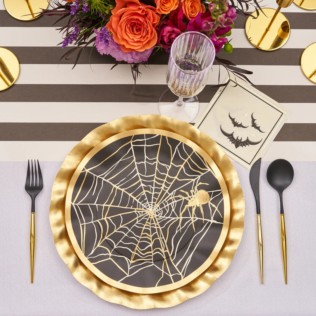 Classic Spooky Wavy Dinner Plate