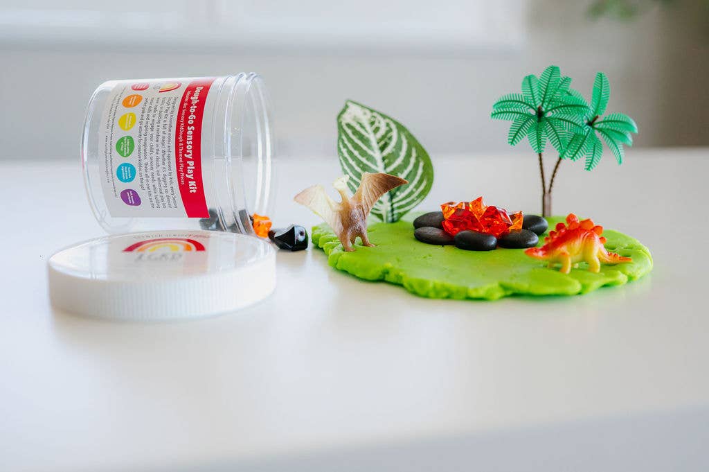 Play Dough-To-Go Kit: Backyard Bug Explorer (Watersmellon)