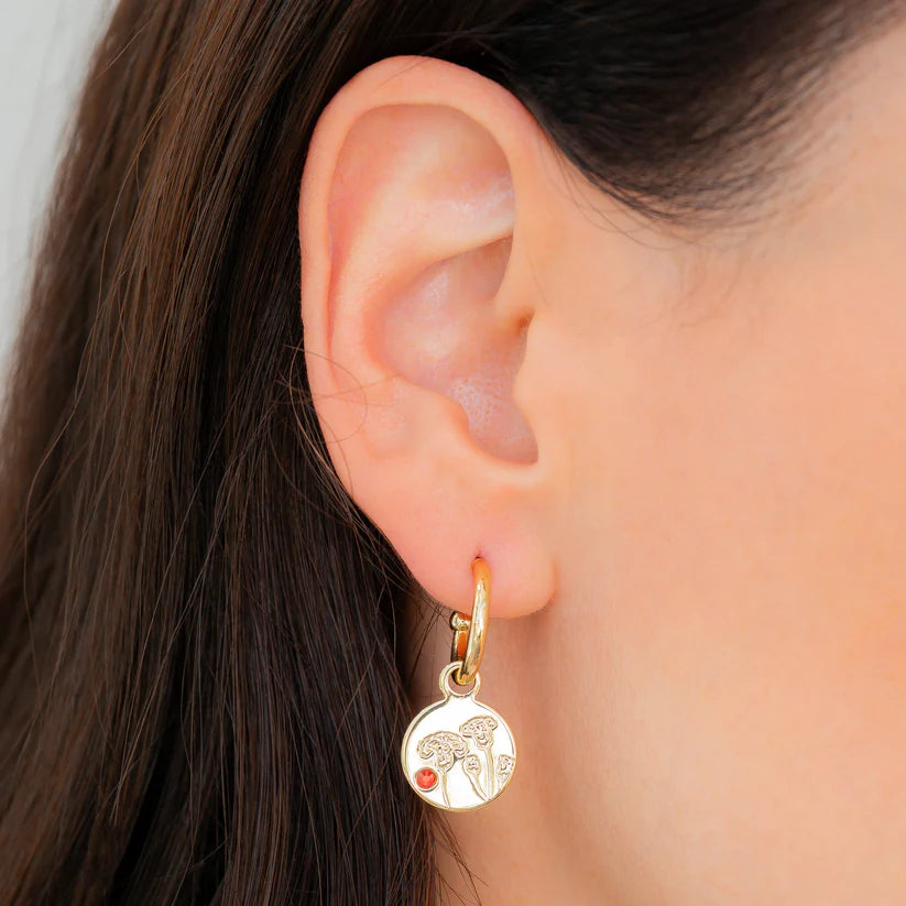 January Birth Month Flower Earrings (Carnation/Garnet)