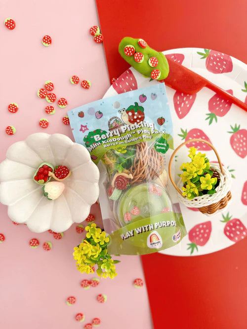 Berry Picking Mini Dough Play Kit
