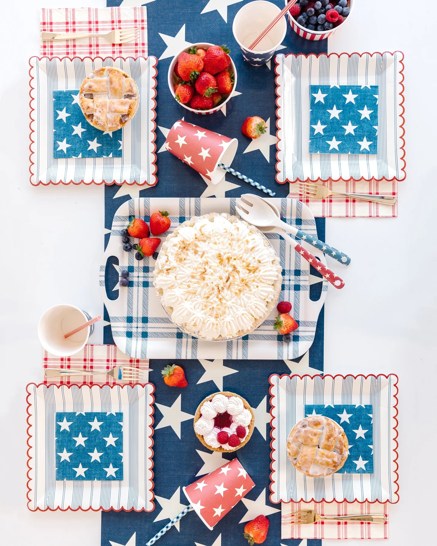 Scallop Square Plates: Hampton Stripe