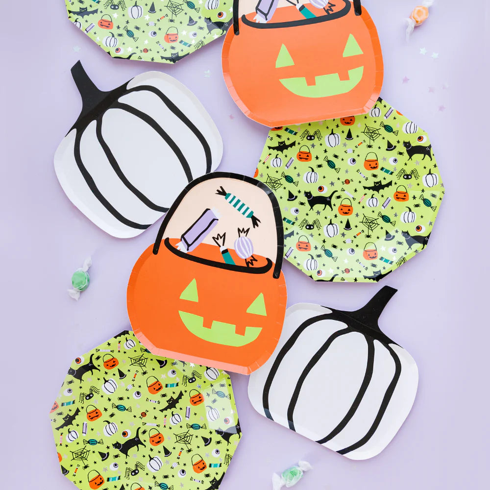 Hocus Pocus Trick or Treat Large Plates