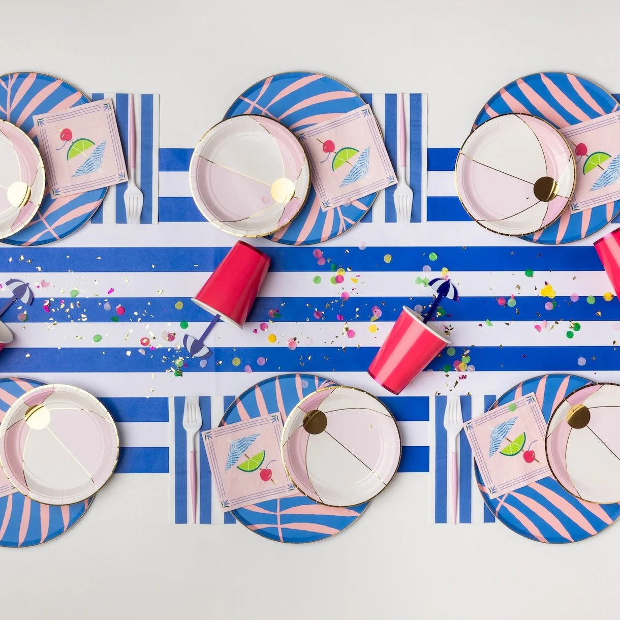 Haute Pink Signature Paper Cups