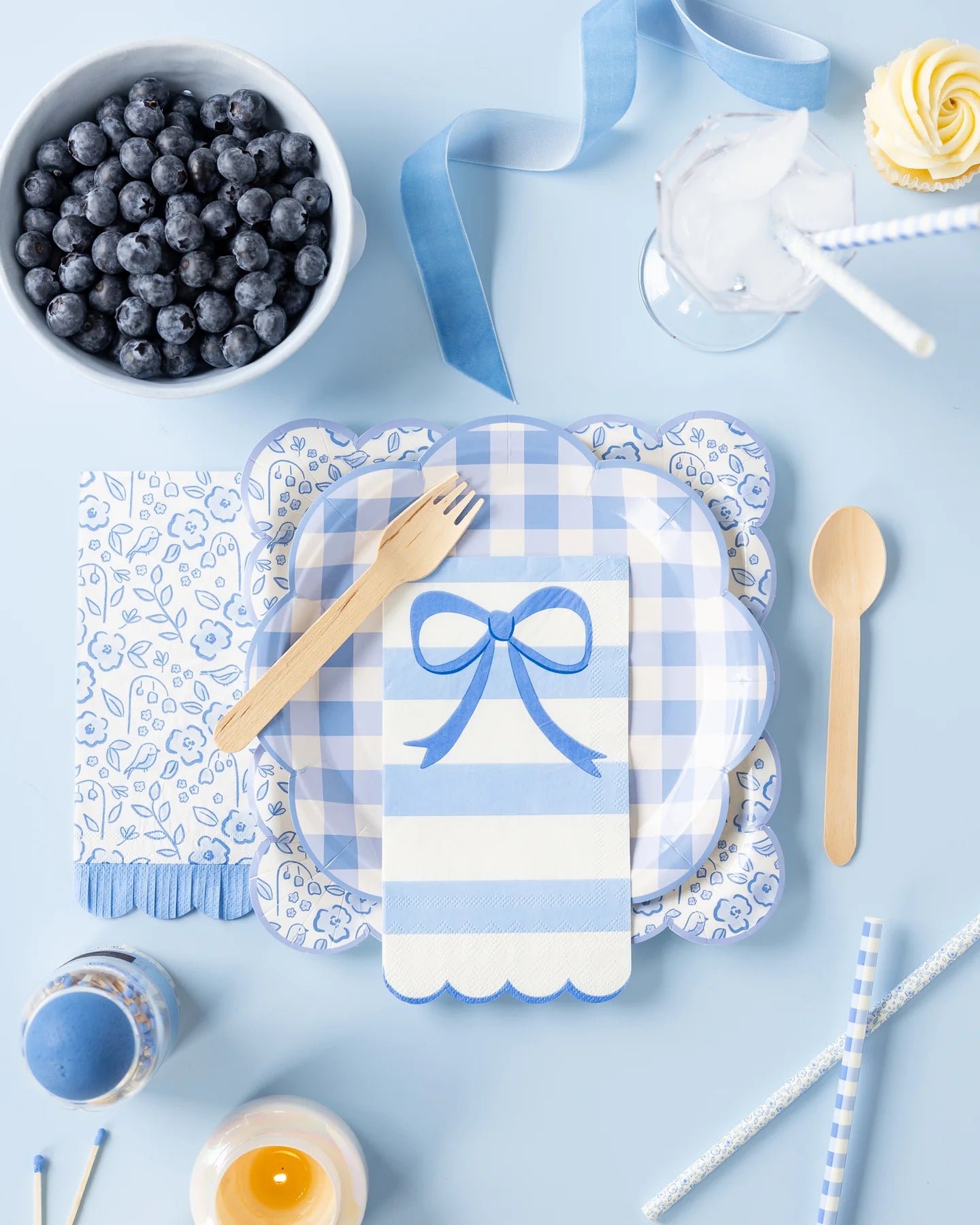 Blue Stripe Bow Scallop Guest Napkins