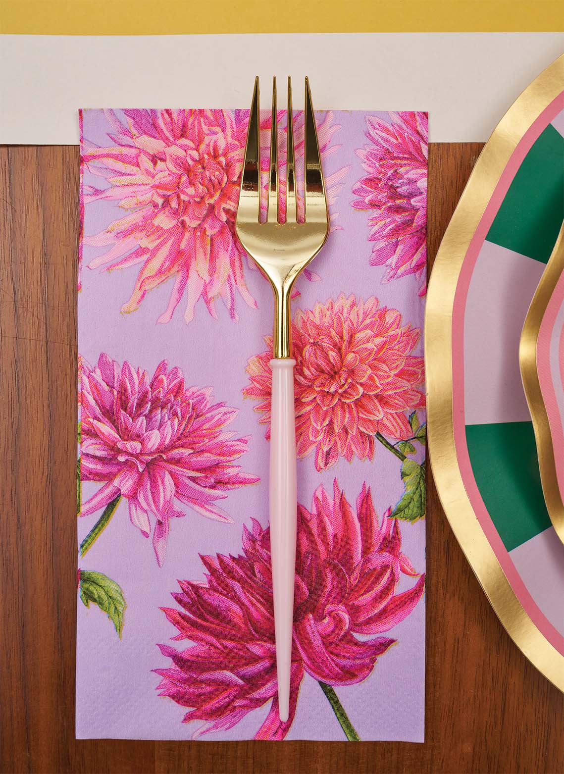 Dahlia Garden Guest Towel Napkins