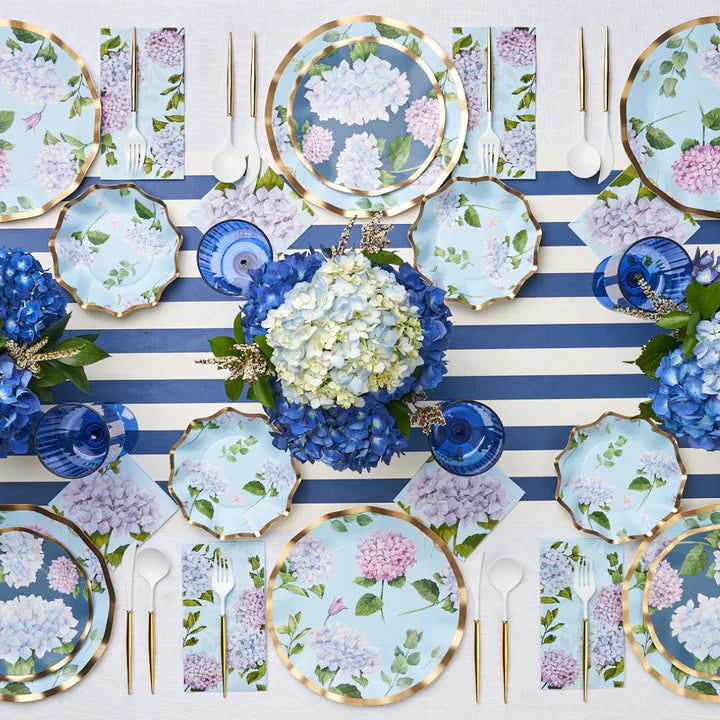 Wavy Dinner Plate: Hydrangeas