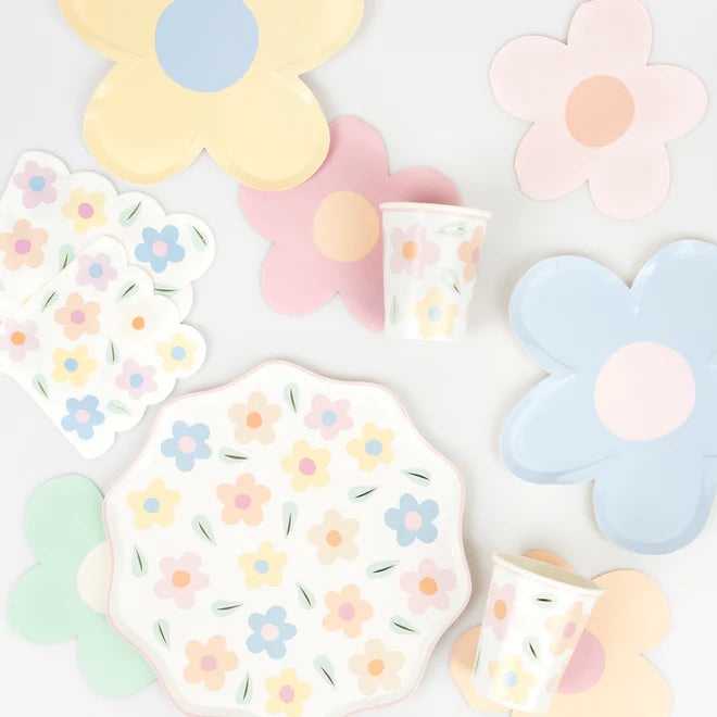 Happy Flowers Dinner Plates