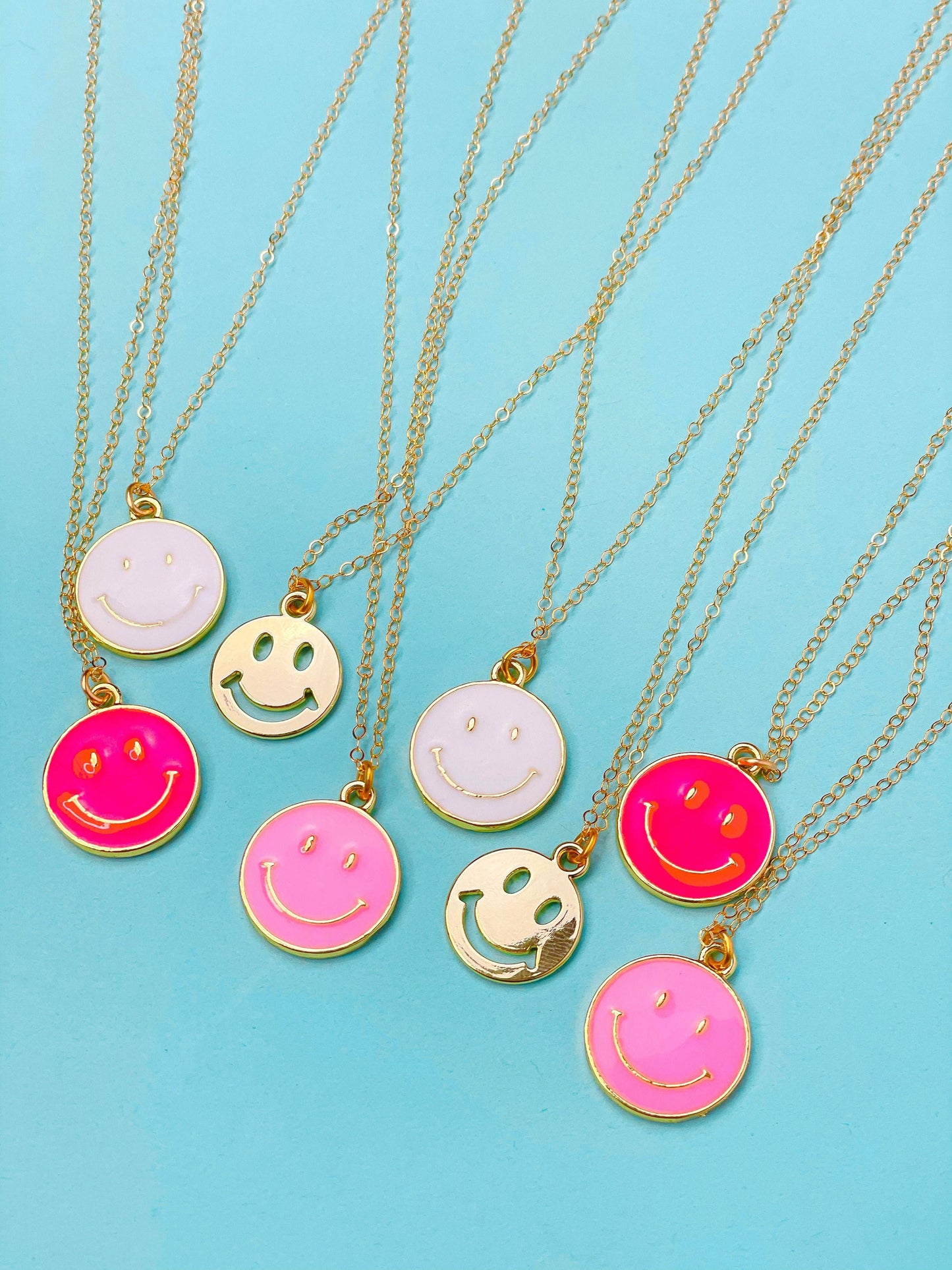 Taylor Shaye Designs Dainty Chain Smiley Necklace: Gold
