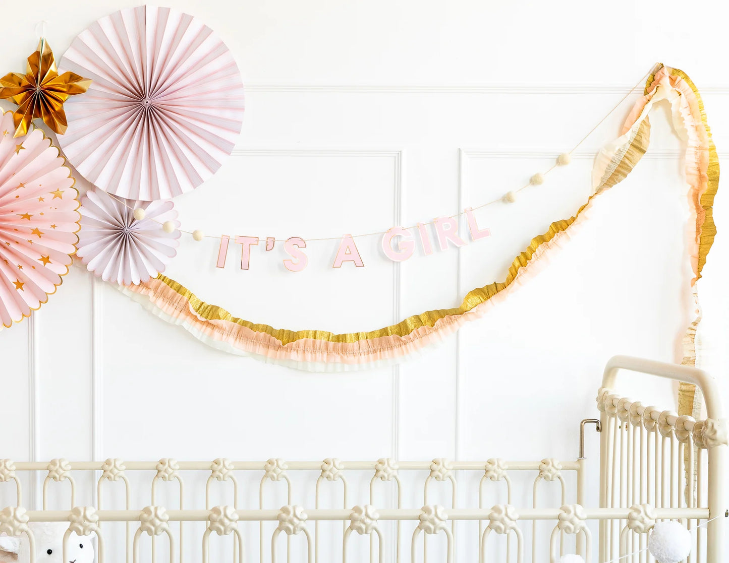 Crepe Paper Banner: Cream/Pink/Gold
