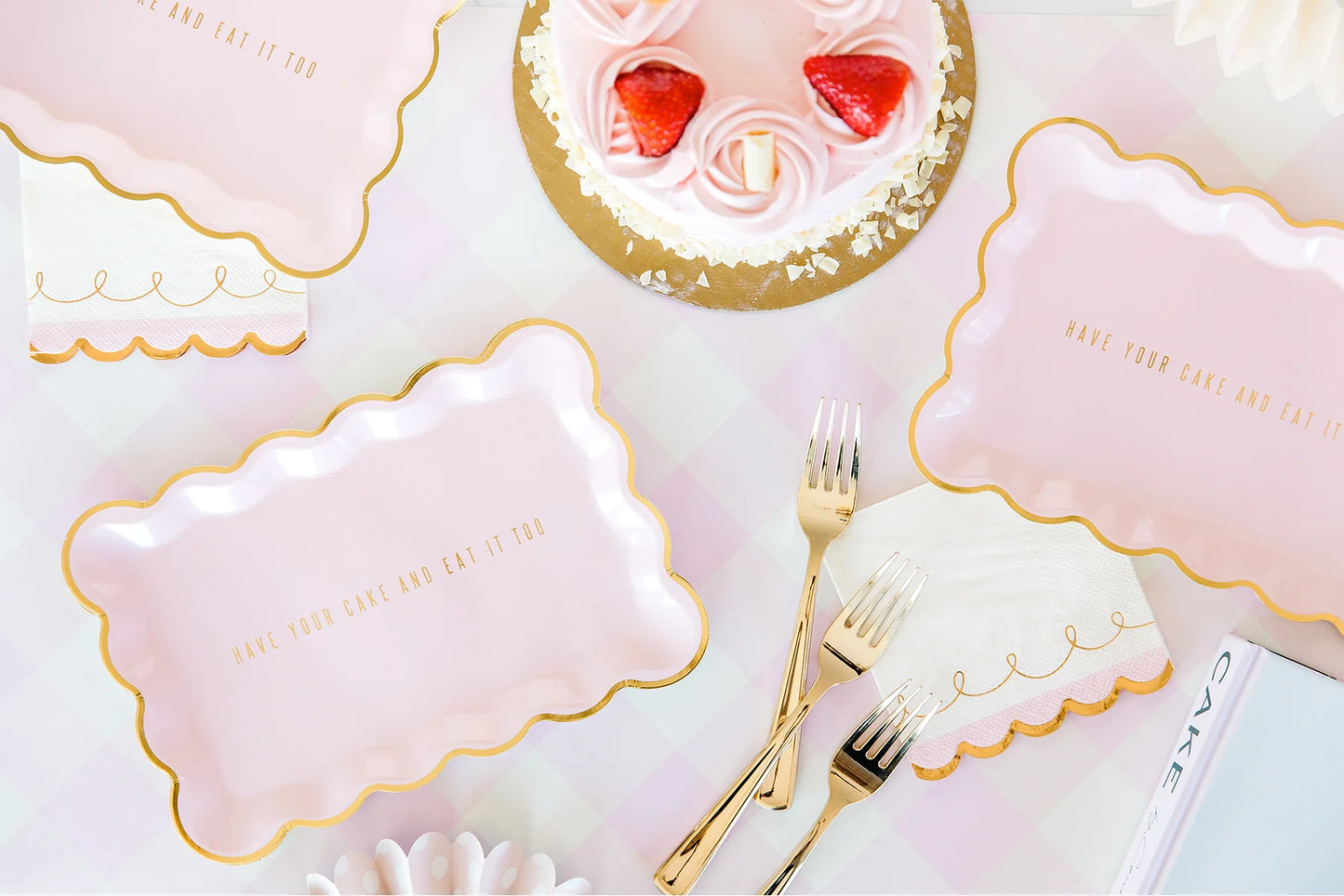 Scalloped Rectangle Plates: Have Your Cake and Eat It Too