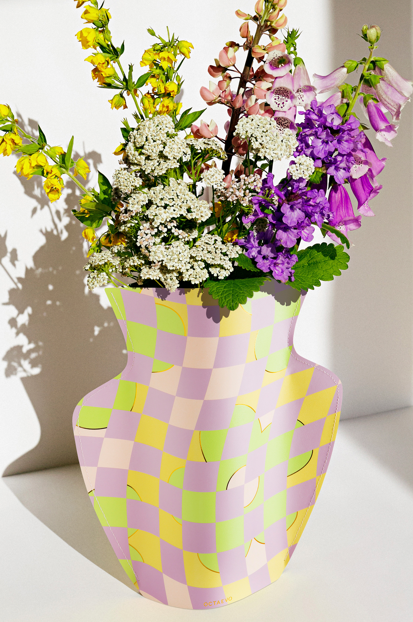 Paper Vase: Picnic