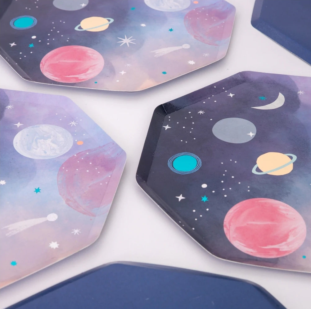 Dinner Plates: Space