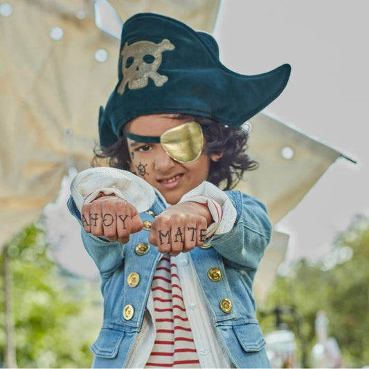 Dress-Up Set: Pirate