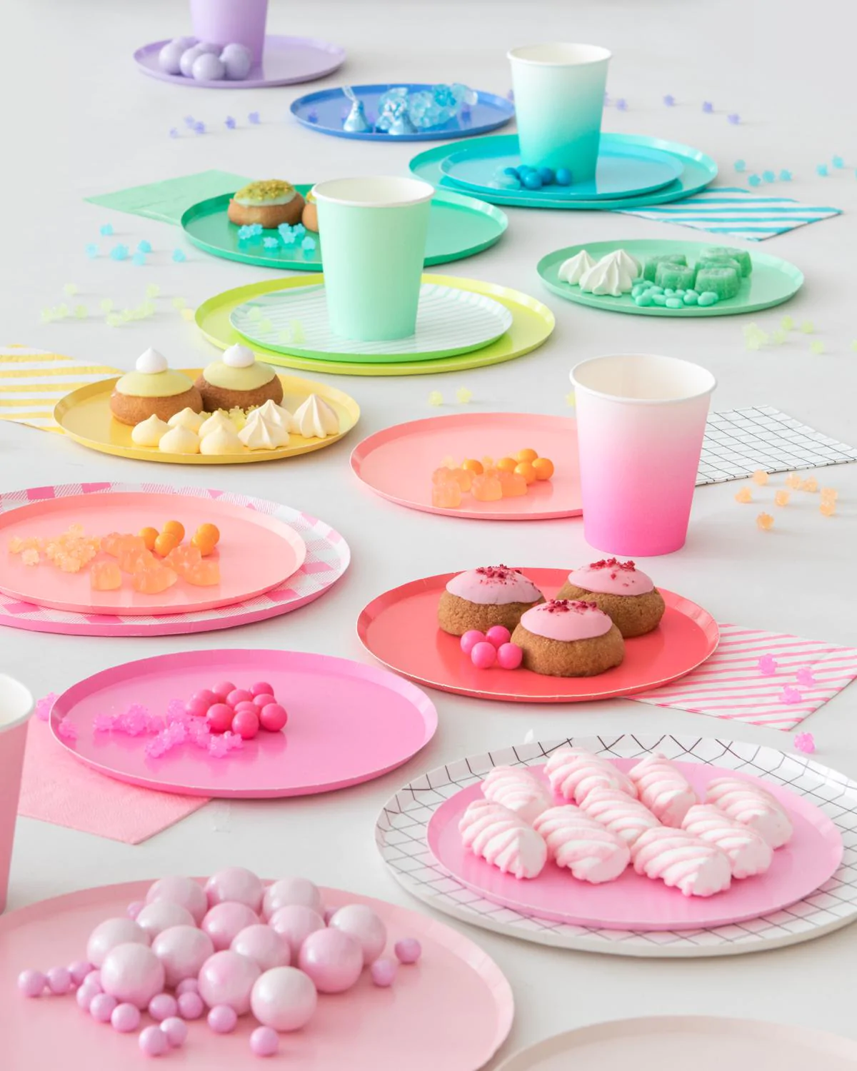 Oh Happy Day Party Shop Small Low Rim Plates: Neon Rose