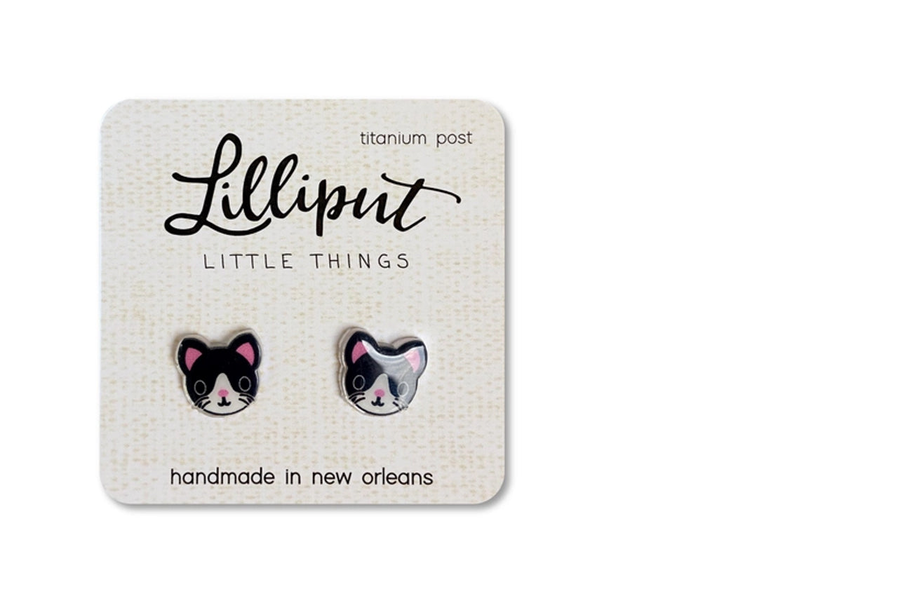 Hypoallergenic Earrings: Tuxedo Kitty Cat